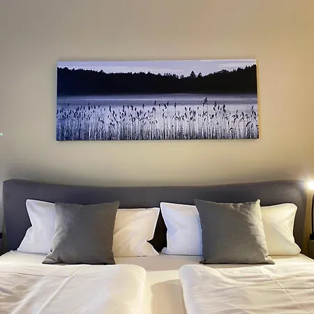 Moments - Goschwitzstrasse 27 A