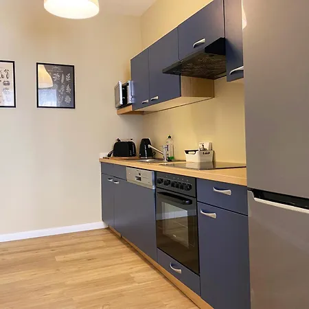 Moments - Goschwitzstrasse 27 A *